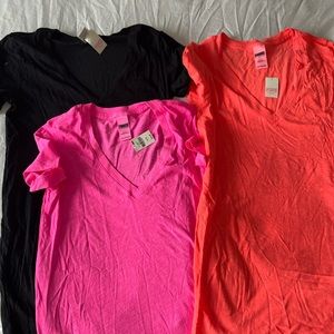 Pack of 3 PINK v-neck T-shirt’s